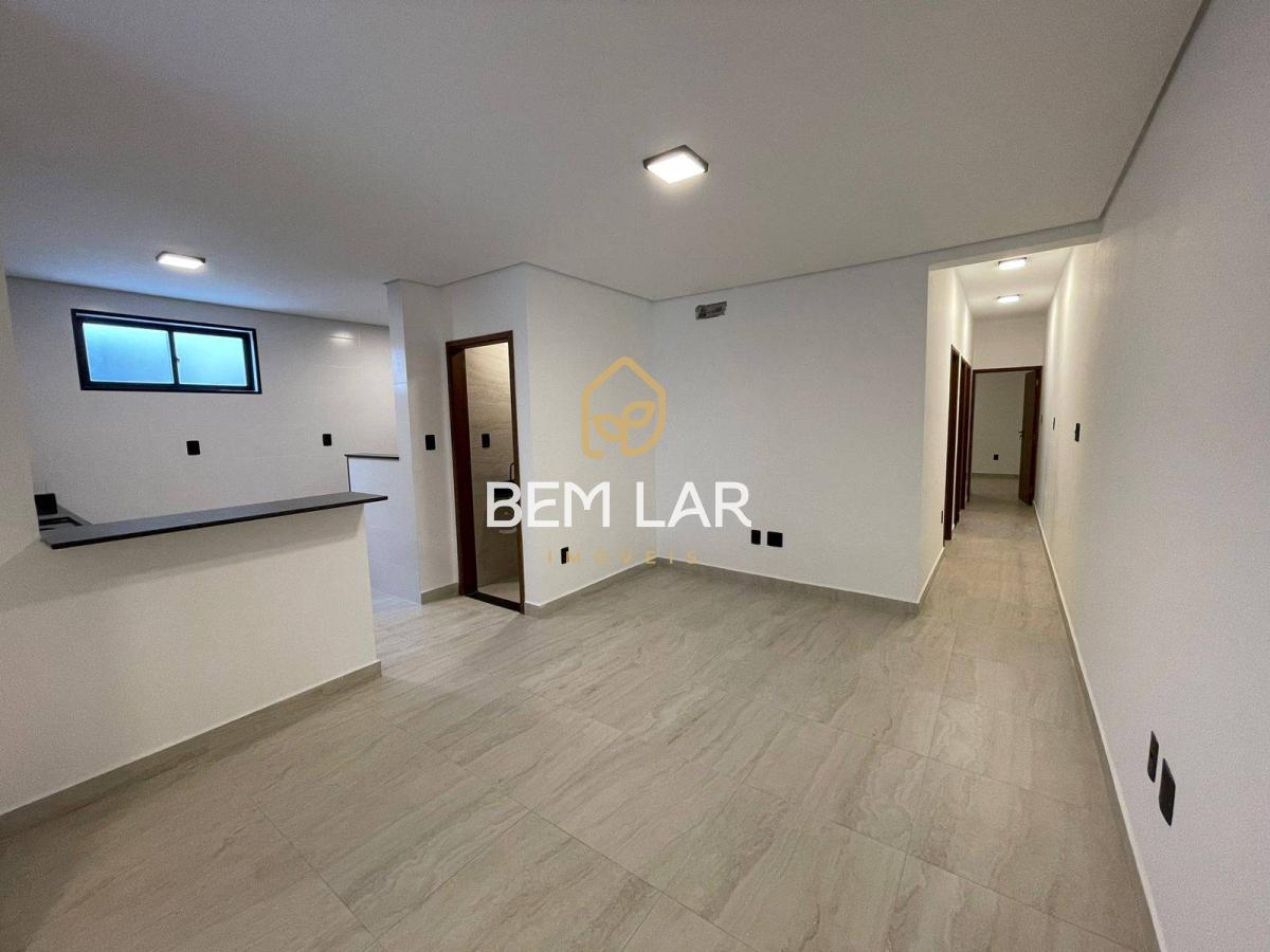 Casa à venda com 3 quartos, 124m² - ,