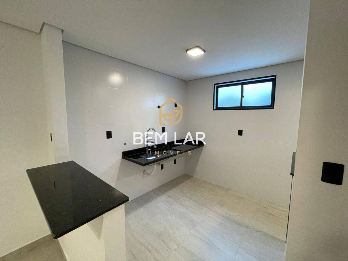  - Casa Sobreposta Baixa à Venda na Vila Belmiro - Santos/SP