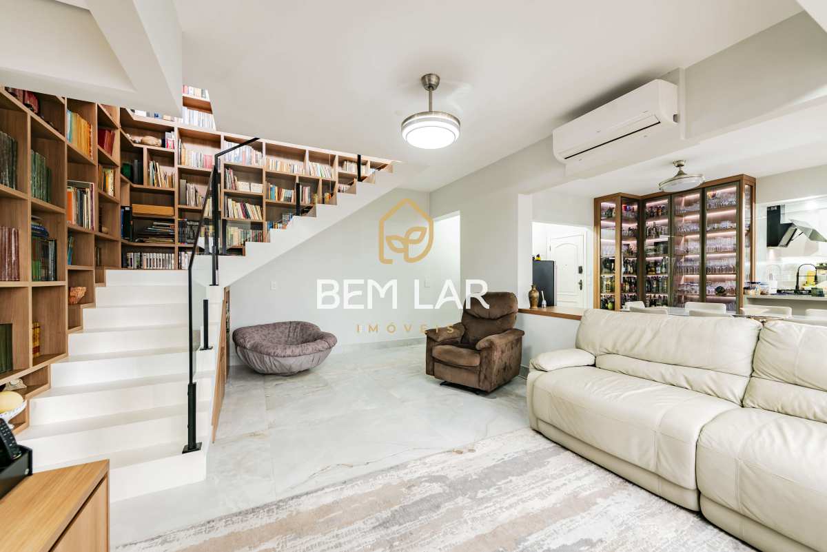 Cobertura à venda com 3 quartos, 357m² - ,